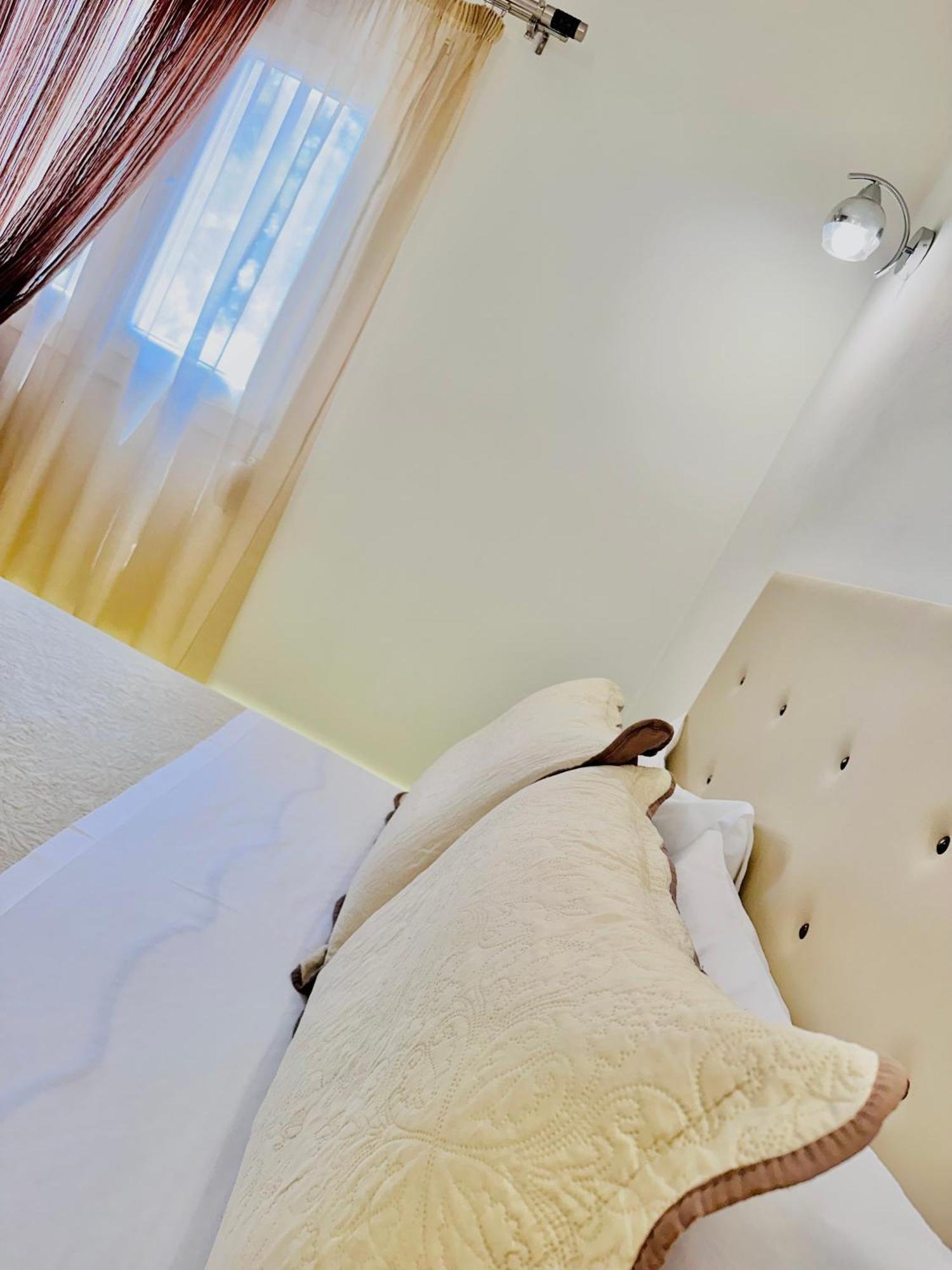 Xrysanthis Home Emporio  ภายนอก รูปภาพ