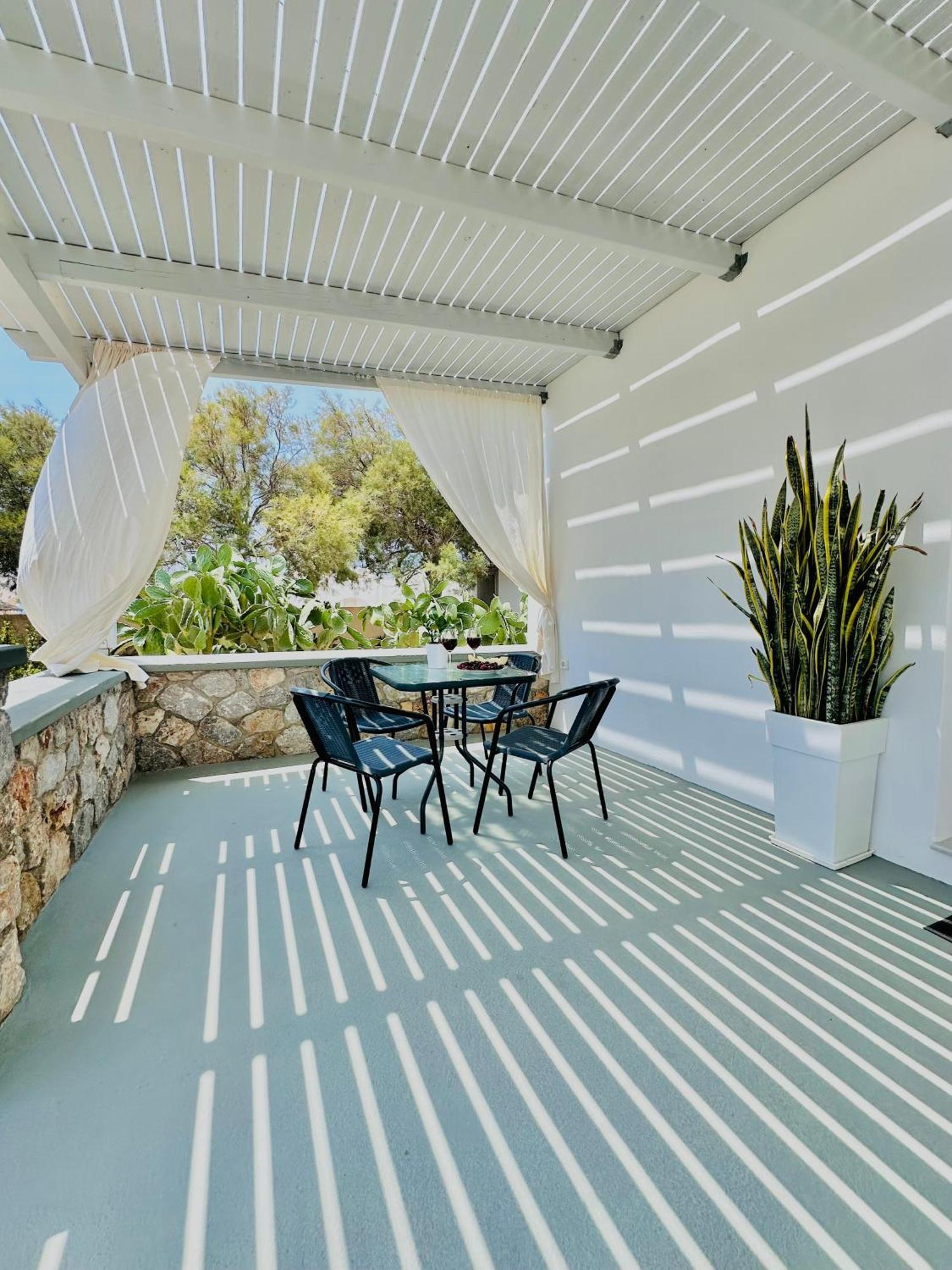 Xrysanthis Home Emporio  ภายนอก รูปภาพ